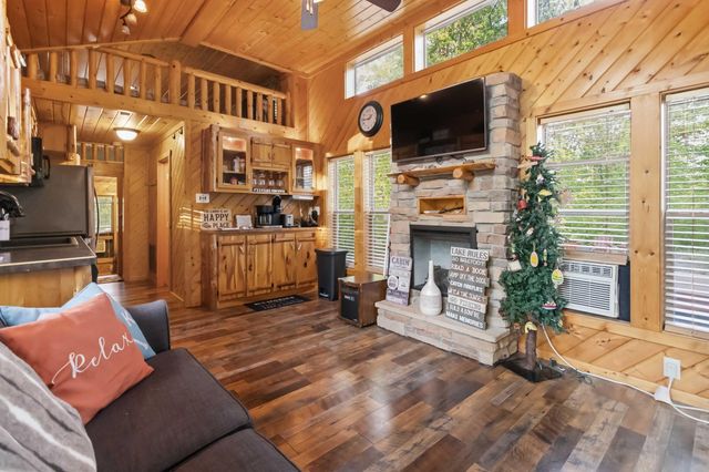 318 Pine Tree Circle, Nancy, KY 42544