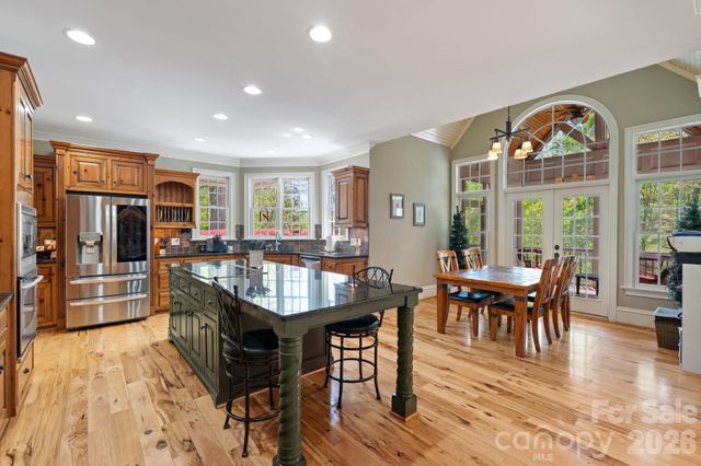 7601 Crossing Ridge Drive, Belews Creek, NC 27009