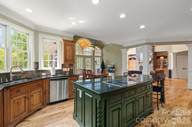 7601 Crossing Ridge Drive, Belews Creek, NC 27009