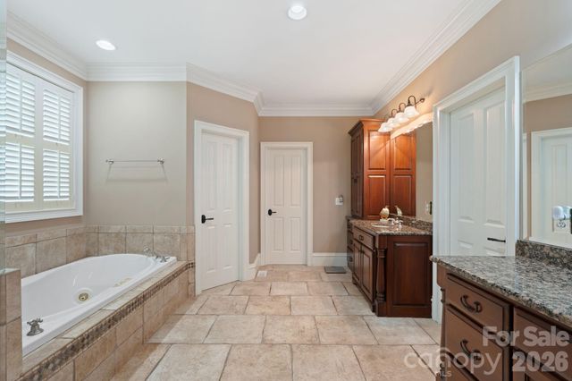 7601 Crossing Ridge Drive, Belews Creek, NC 27009