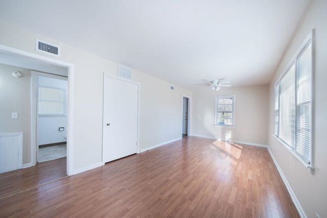 1907 S Catherine St, Wichita, KS 67213