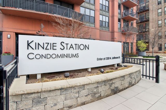 330 N Jefferson Street 1002, Chicago, IL 60661