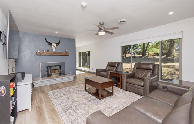 5785 Dolomite Dr, El Dorado, CA 95623
