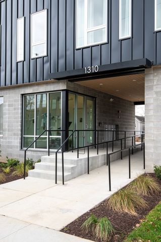 1310 Lischey Ave Apt 206, Nashville, TN 37207