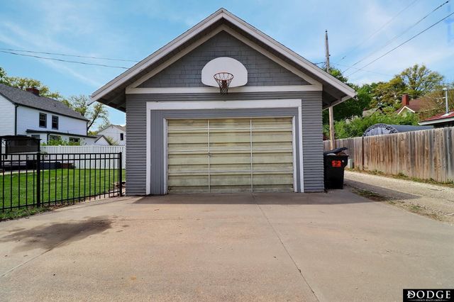 742 E 4th Street, Fremont, NE 68025