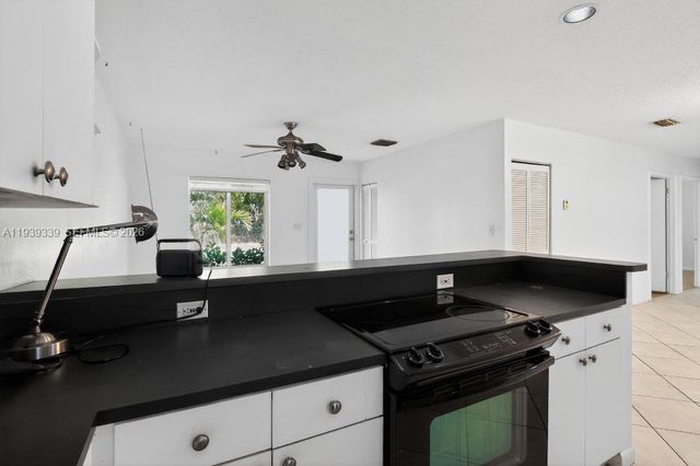 9900 SW 164th Terrace, Miami, FL 33157