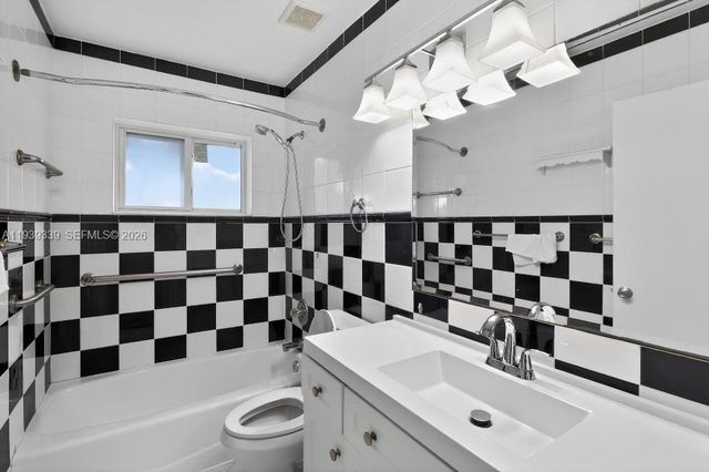 9900 SW 164th Terrace, Miami, FL 33157