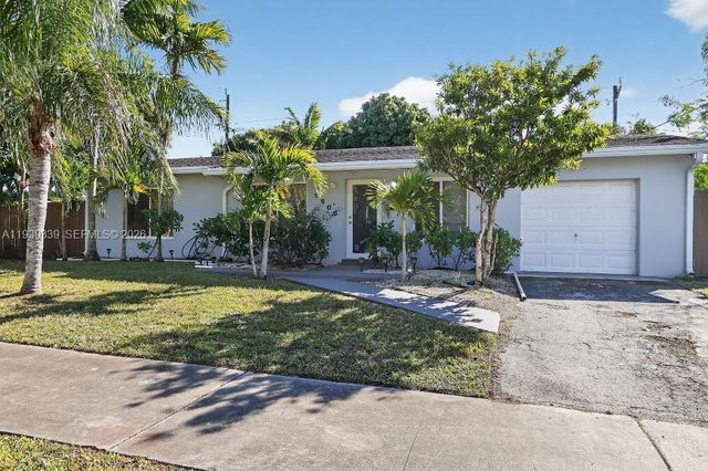 9900 SW 164th Terrace, Miami, FL 33157