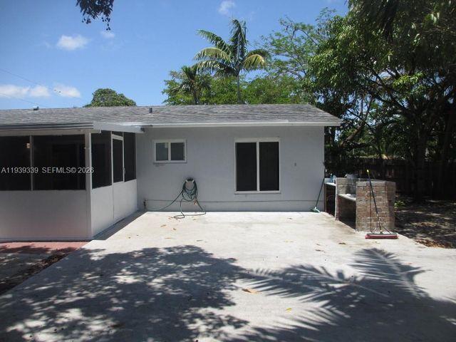 9900 SW 164th Terrace, Miami, FL 33157