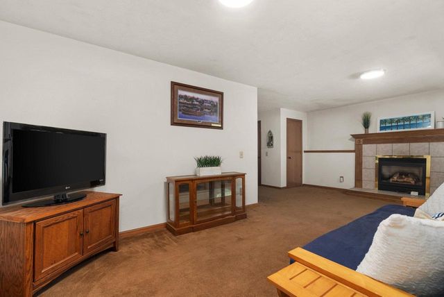 2725 Whitlock Road, Madison, WI 53719