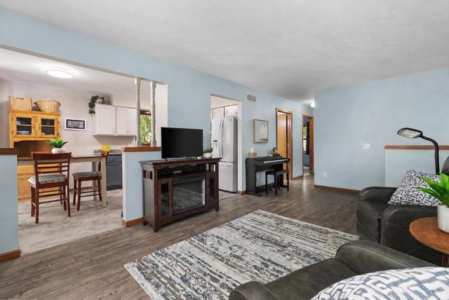 2725 Whitlock Road, Madison, WI 53719