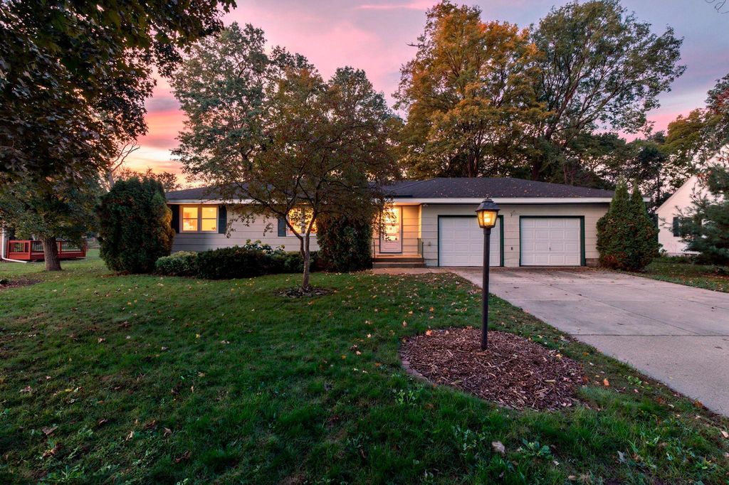 6609 74th Avenue N, Brooklyn Park, MN 55428 — exterior