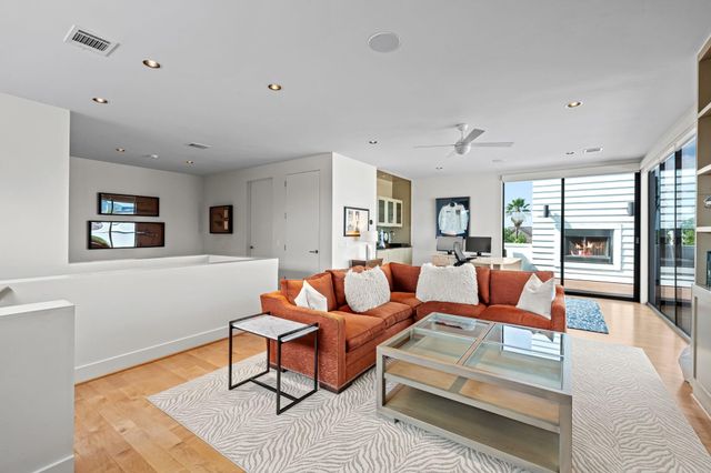 2114 Potomac Drive A, Houston, TX 77057