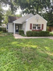 311 MAPLEWOOD DR, Columbia, MO 65203