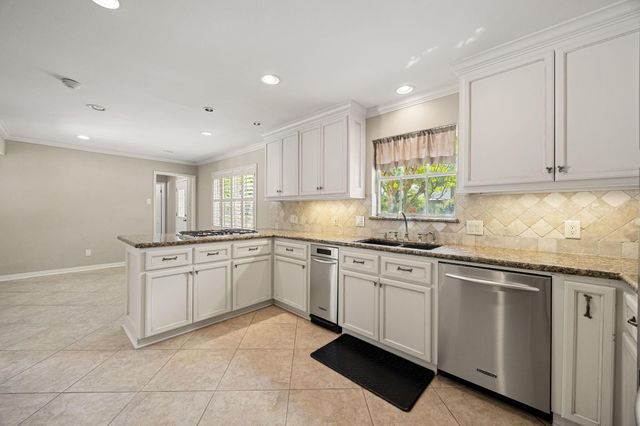 13515 Perthshire Road, Houston, TX 77079