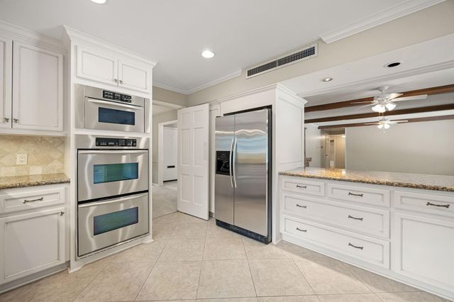 13515 Perthshire Road, Houston, TX 77079