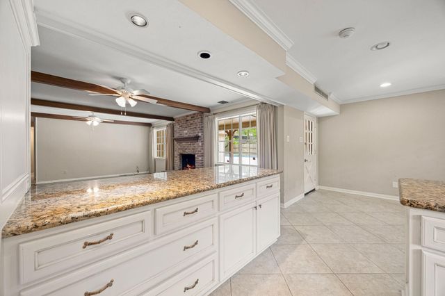 13515 Perthshire Road, Houston, TX 77079