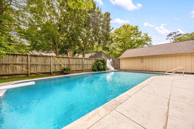 13515 Perthshire Road, Houston, TX 77079