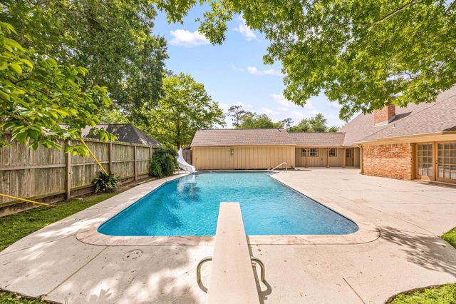 13515 Perthshire Road, Houston, TX 77079