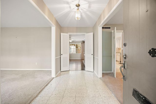 13515 Perthshire Road, Houston, TX 77079