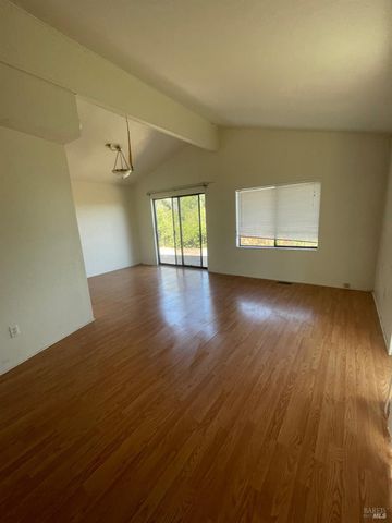 7630 Walnut Ln, Lower Lake, CA 95457