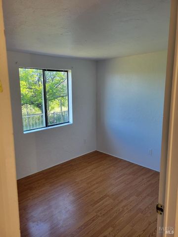 7630 Walnut Ln, Lower Lake, CA 95457