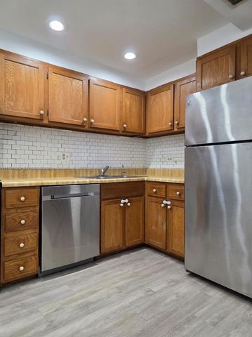 3730 Inverrary Drive H1V, Lauderhill, FL 33319