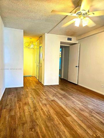 3730 Inverrary Drive H1V, Lauderhill, FL 33319