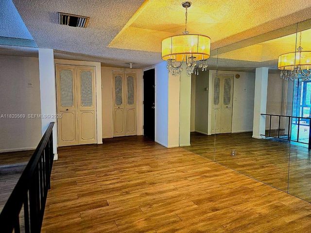 3730 Inverrary Drive H1V, Lauderhill, FL 33319