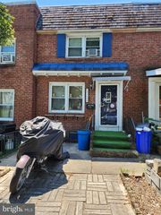 2469 ADRIAN ST, Harrisburg, PA 17104