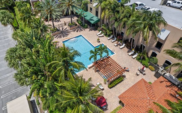616 Clearwater Park Road 1203, West Palm Beach, FL 33401