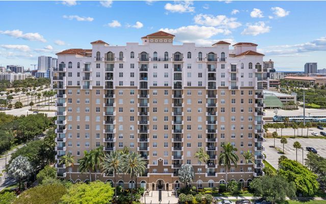 616 Clearwater Park Road 1203, West Palm Beach, FL 33401