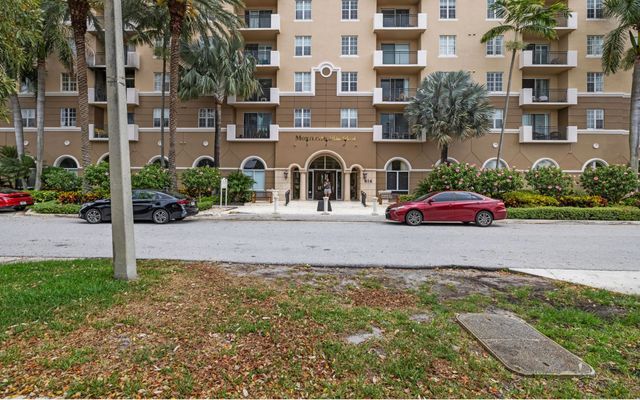 616 Clearwater Park Road 1203, West Palm Beach, FL 33401