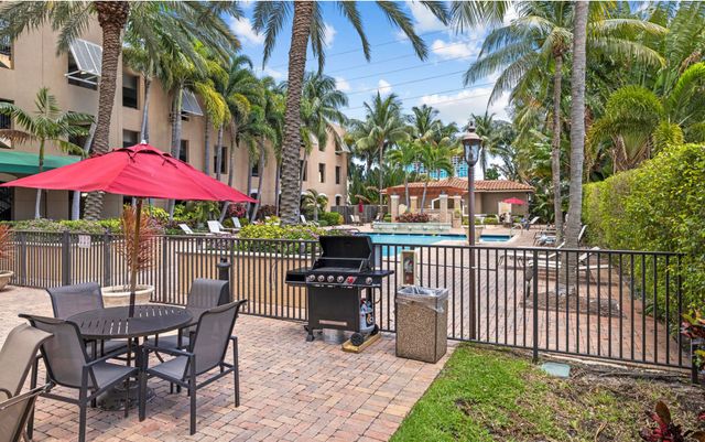 616 Clearwater Park Road 1203, West Palm Beach, FL 33401