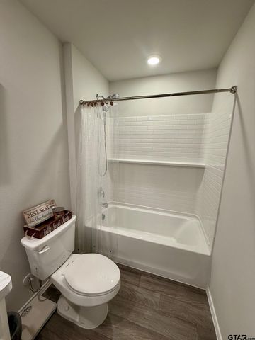 1196 Clover Ct, Chandler, TX 75758