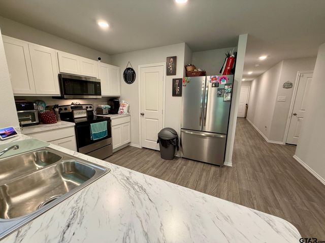 1196 Clover Ct, Chandler, TX 75758