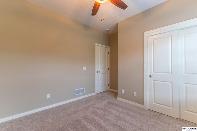 16263 Loop Street, Omaha, NE 68136