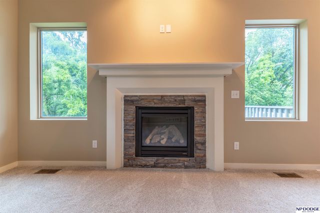 16263 Loop Street, Omaha, NE 68136