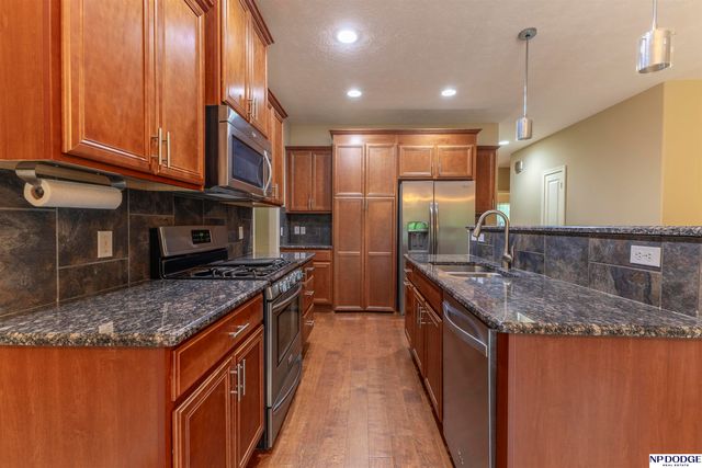 16263 Loop Street, Omaha, NE 68136