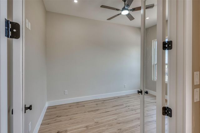 120 Golden Harvest, Horseshoe Bay, TX 78657