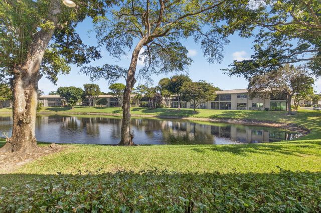 36 Westgate Lane C, Boynton Beach, FL 33436