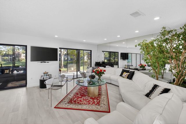 36 Westgate Lane C, Boynton Beach, FL 33436