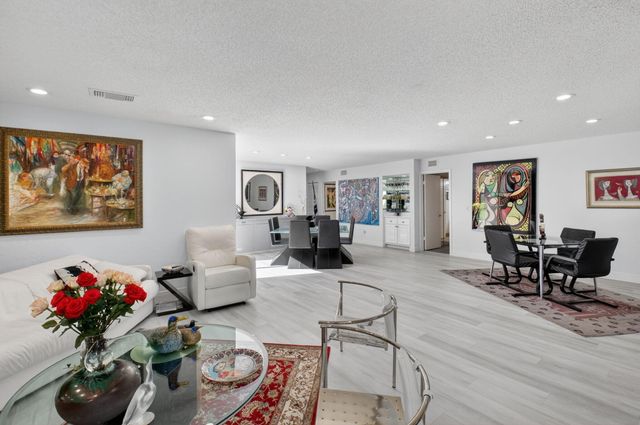 36 Westgate Lane C, Boynton Beach, FL 33436