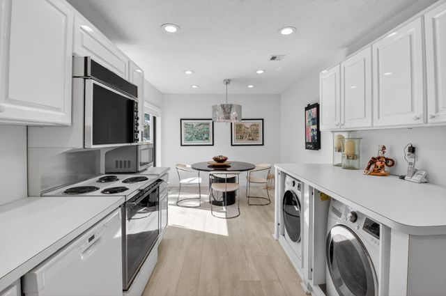 36 Westgate Lane C, Boynton Beach, FL 33436