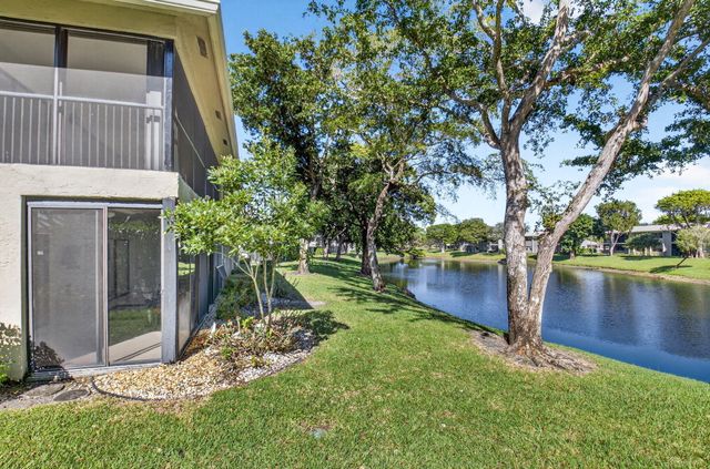 36 Westgate Lane C, Boynton Beach, FL 33436