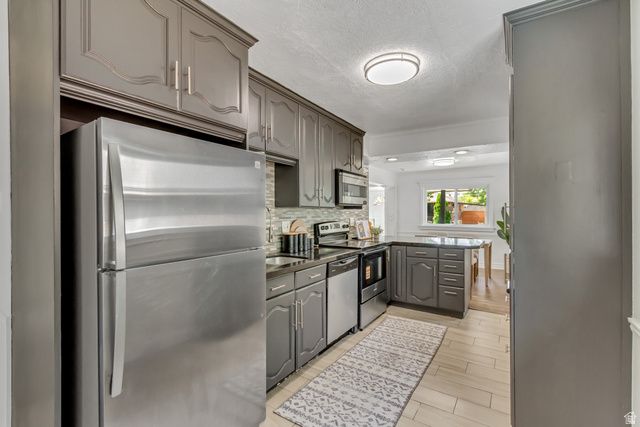 523 E WILMINGTON AVE, Salt Lake City, UT 84106