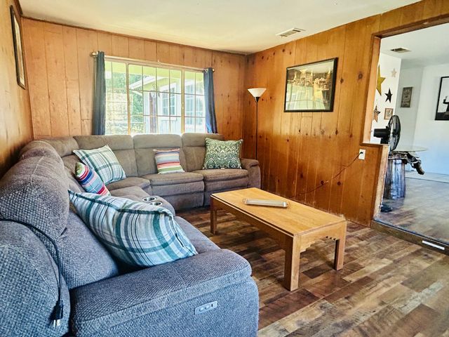 1005 Melody Lane, California Hot Springs, CA 93207