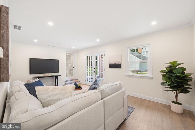 1101 WEBSTER DR, Wilmington, DE 19803