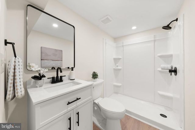 1101 WEBSTER DR, Wilmington, DE 19803