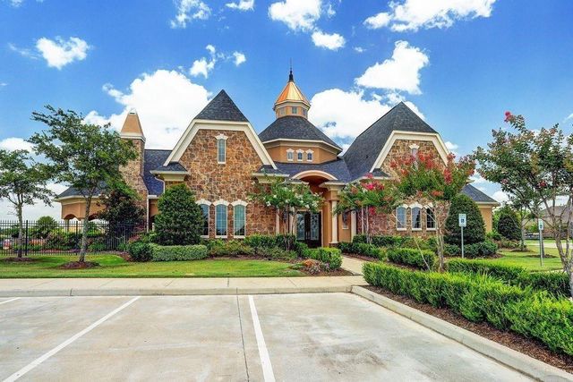 2826 Duchess Drive, Rosenberg, TX 77471